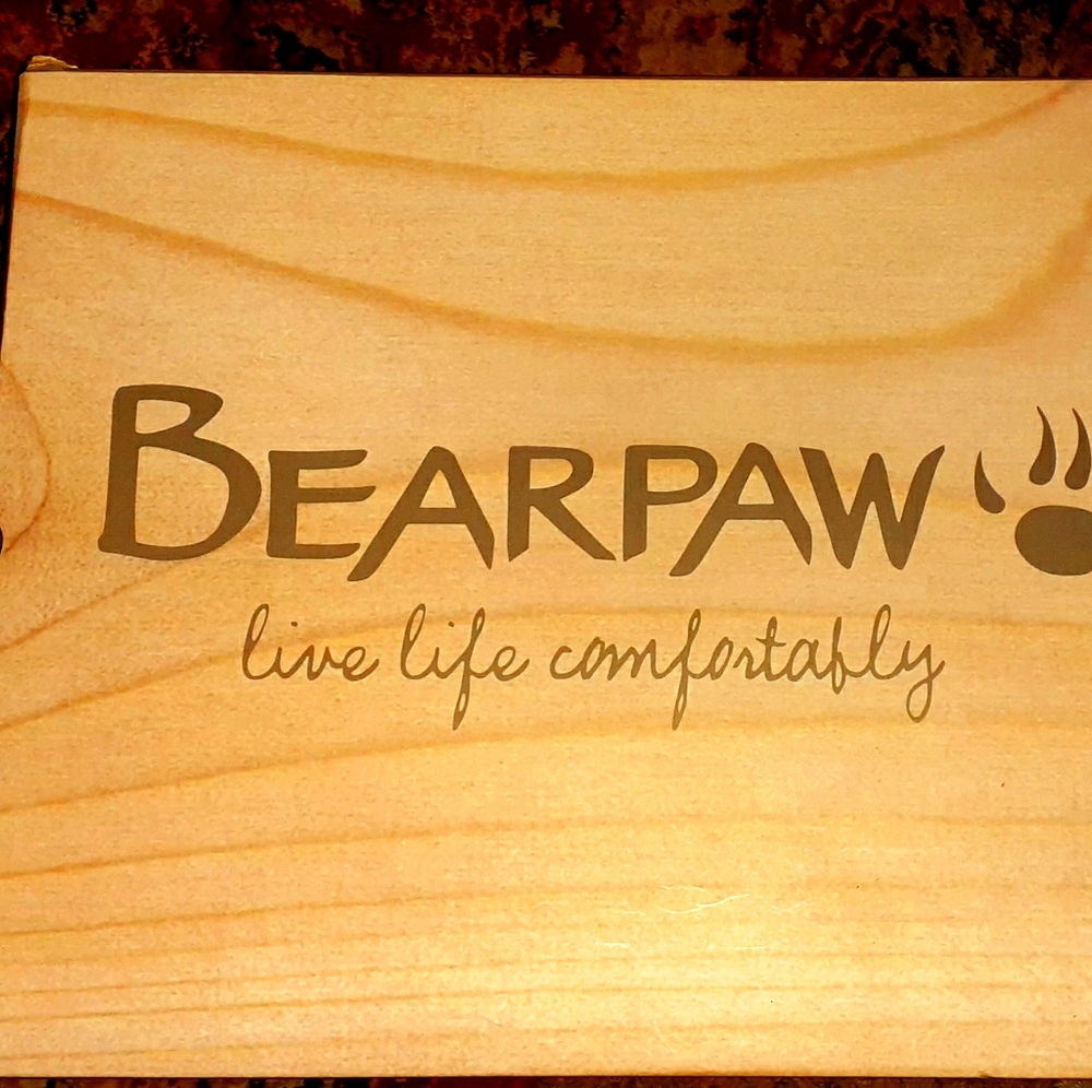Women's BEARPAW Winter Boots NIB